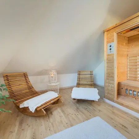 Wenkenglueck - Grosse Maisonette Mit Sauna, Kamin Und Balkon